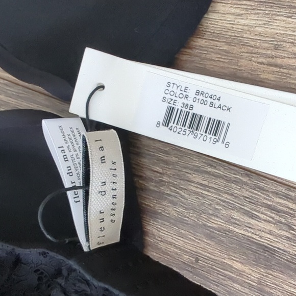 NWT Fleur Du Mal Essentials Charlotte Convertible Spacer Bra 38B Black - Picture 7 of 11